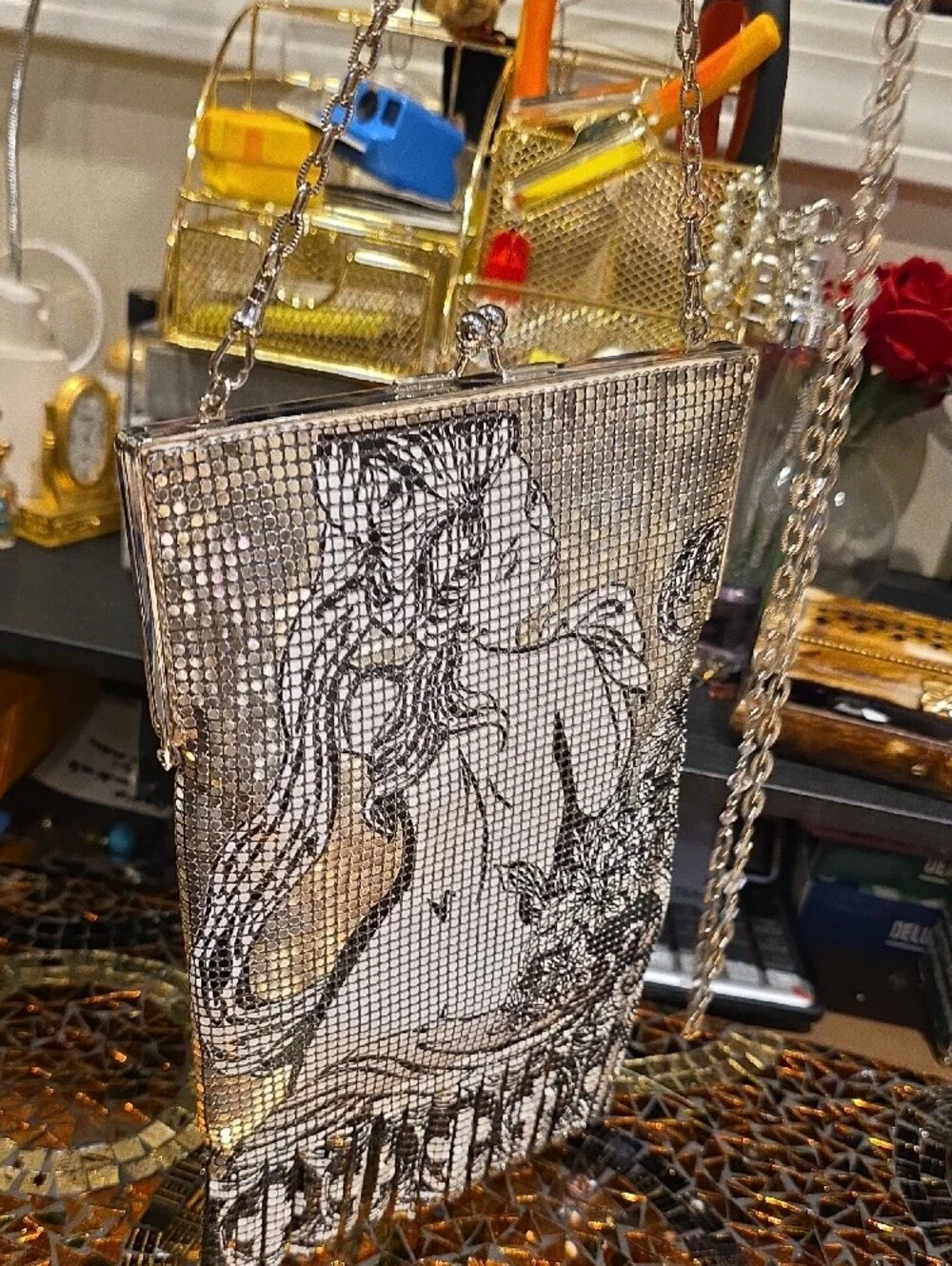 Silver Crystal Mesh Key & Card Holder with Embossed Art